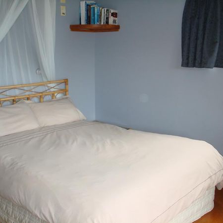 Tryphena Manuka Lodge المظهر الخارجي الصورة