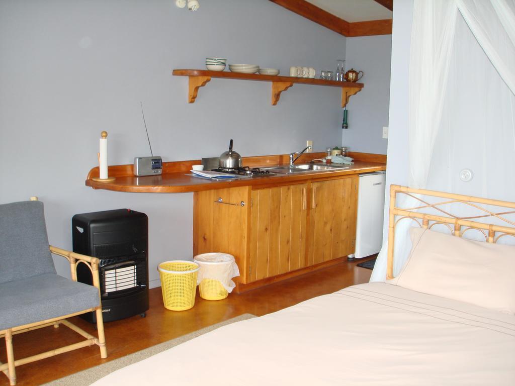 Tryphena Manuka Lodge المظهر الخارجي الصورة